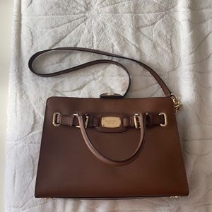 Brown Micheal Kors crossbody bag